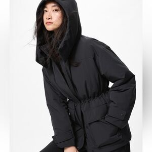 Uniqlo Women's Black Hybrid Down Coat